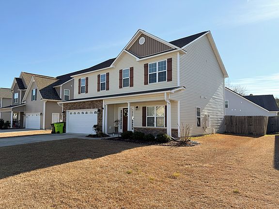 3rd image of 207 Craftsman Dr