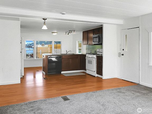 4th image of 25739 135th Avenue SE #3