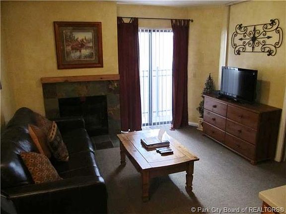 3rd image of 1940 Prospector Ave #318