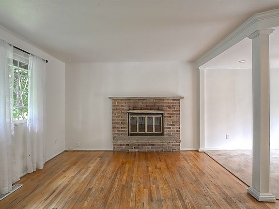4th image of 7059 NE 145th St