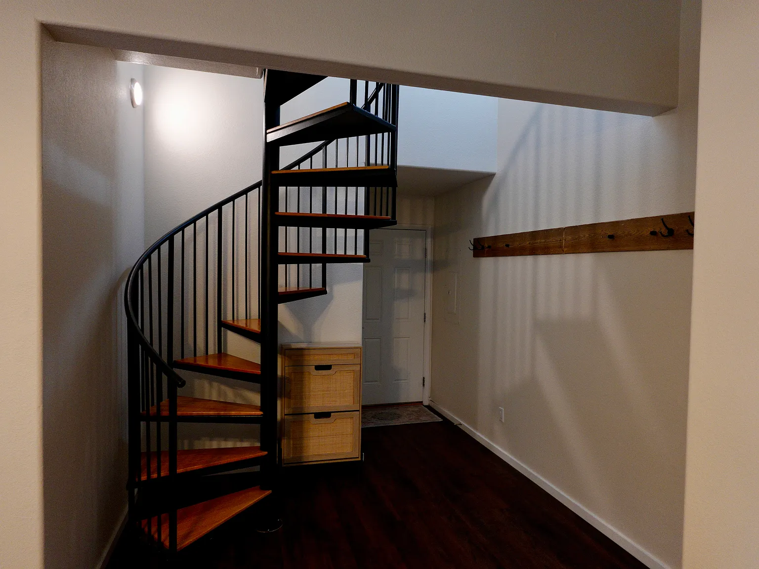 2 bed, 844 sqft, $2,950 — Photo 4