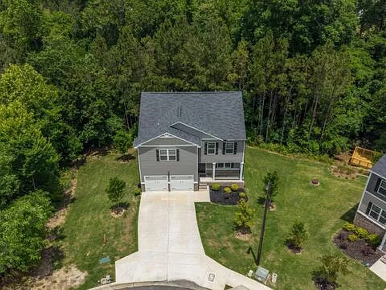 1253 Richmond Ct SE — Photo 40