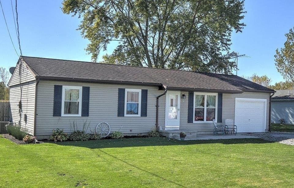1st image of 1839 Harris Dr