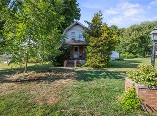 2119 Woodbine Dr, Hermitage, PA