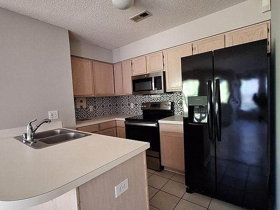 4th image of 2922 Mulberry Ln Unit A