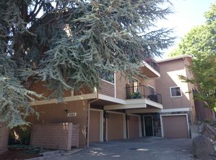 2440 NW 57th St APT 3, Seattle, WA 98107