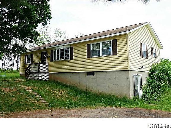 2nd image of 7566 W Sorrell Hill Rd