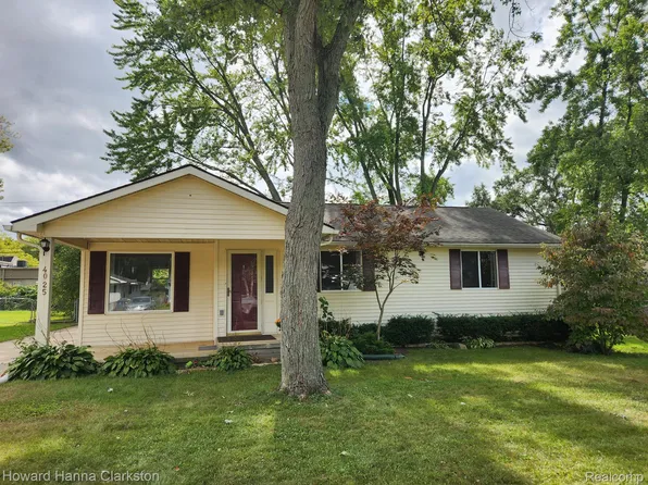 4025 Quillen Ave, Waterford, MI 48329