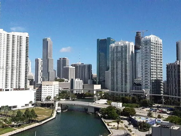 690 SW 1st Ct #1722 — Photo 26