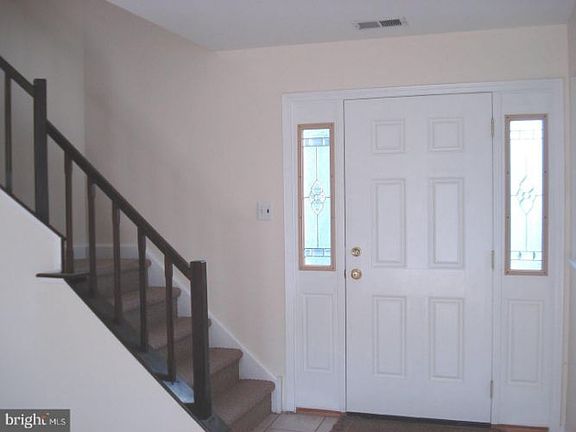 4th image of 21 Hillcroft Way
