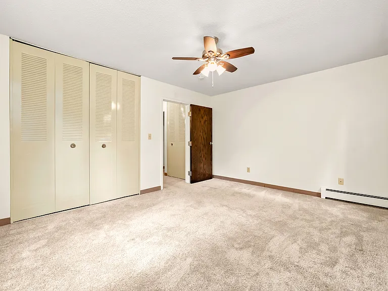 Silas Pointe Apartments — Photo 9