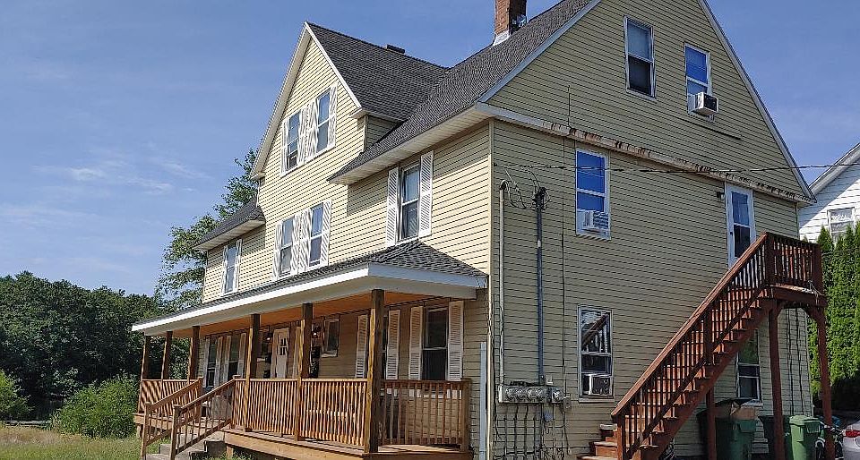 471 Main Street