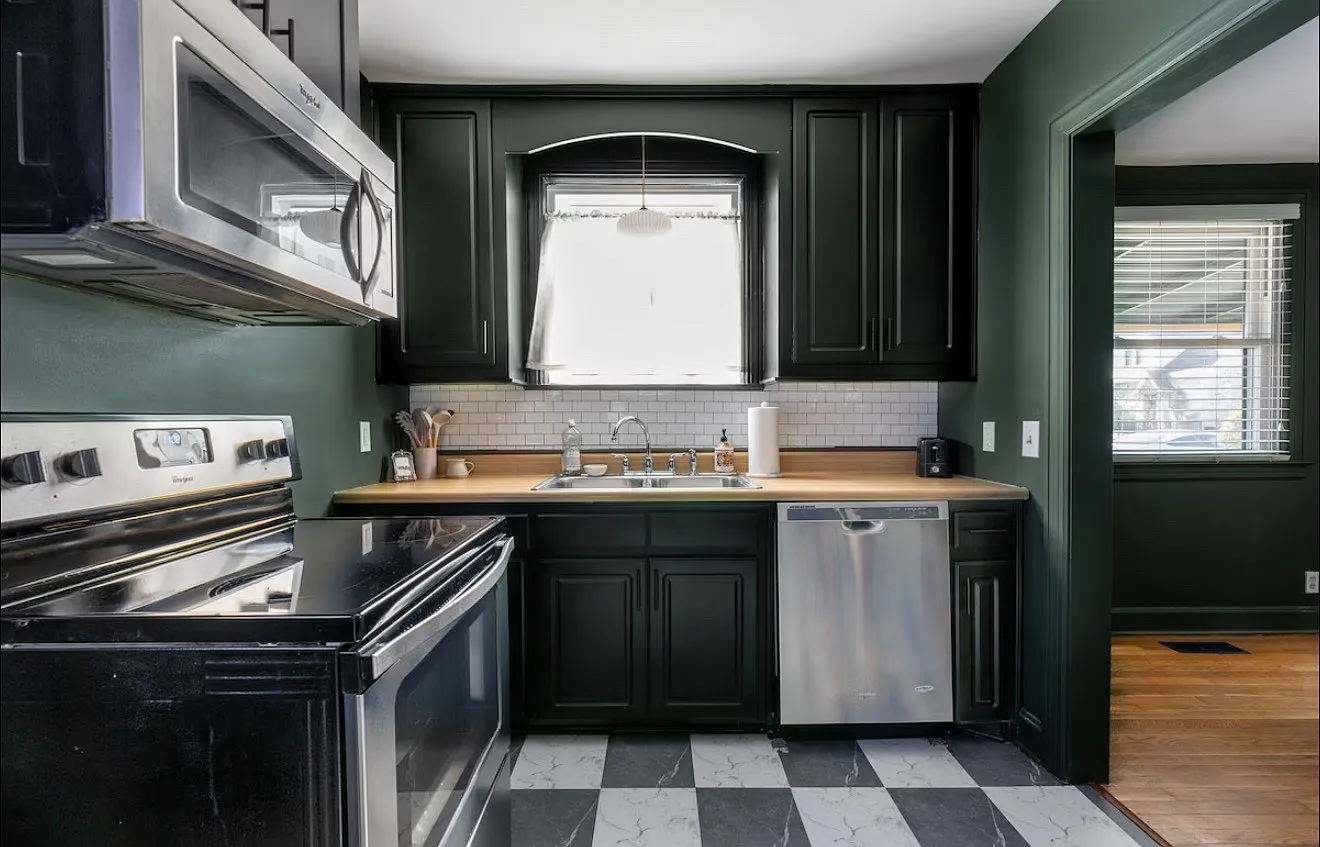 2 bed, 968 sqft, $2,500 — Photo 4
