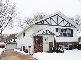 1001 S 87th St, Milwaukee, WI 53214