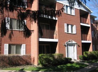 497 Leslie Ct, Des Plaines, IL 60016