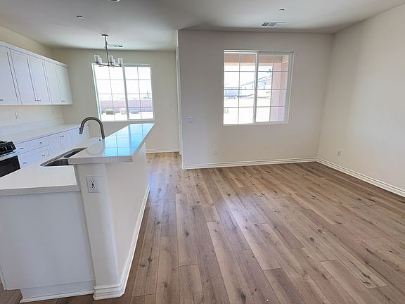 5th image of 11592 Beachcomber Ln