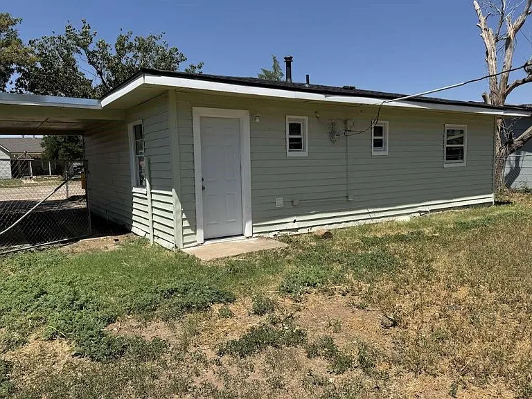 904 E Stanford St — Photo 19
