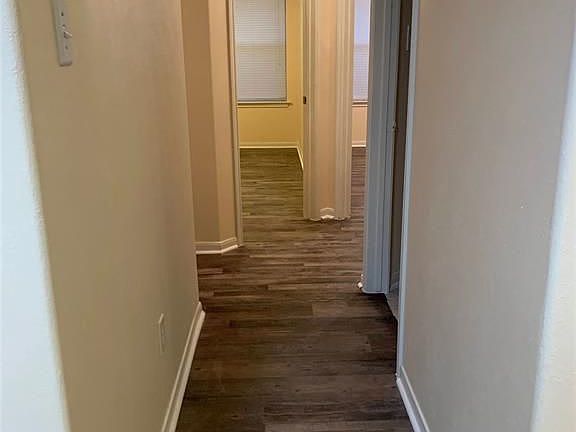 4th image of 20410 Pomegranate Ln
