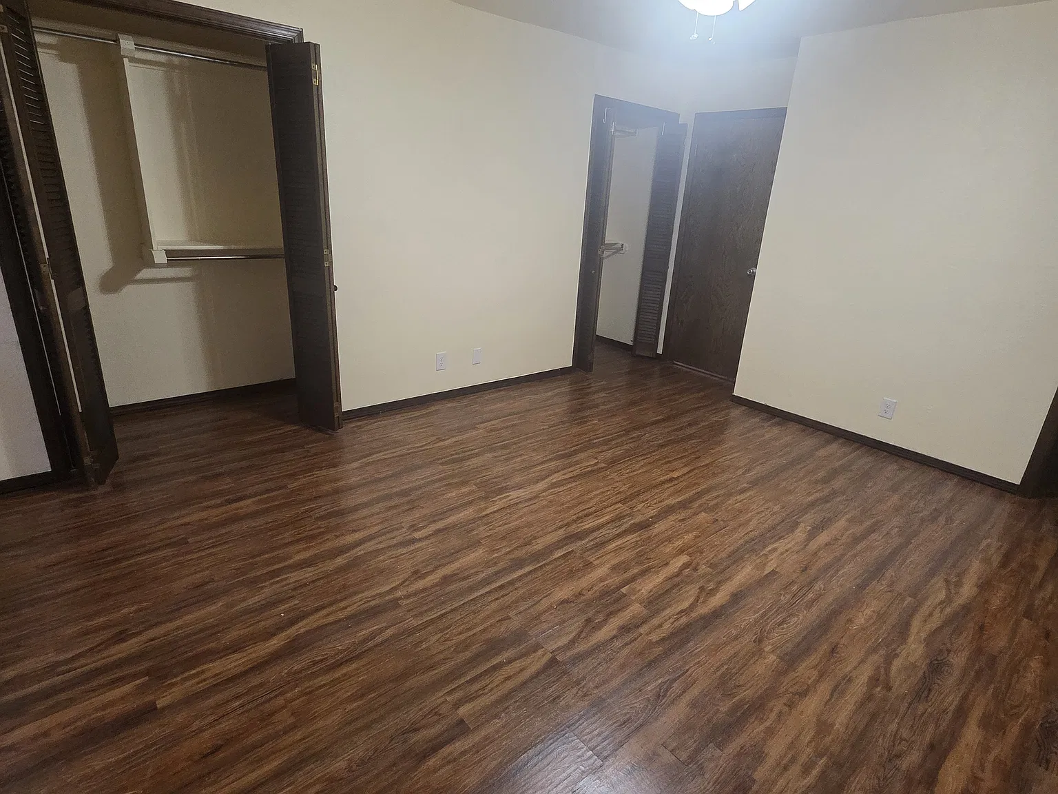 3 bed, 1301 sqft, $1,400 — Photo 3