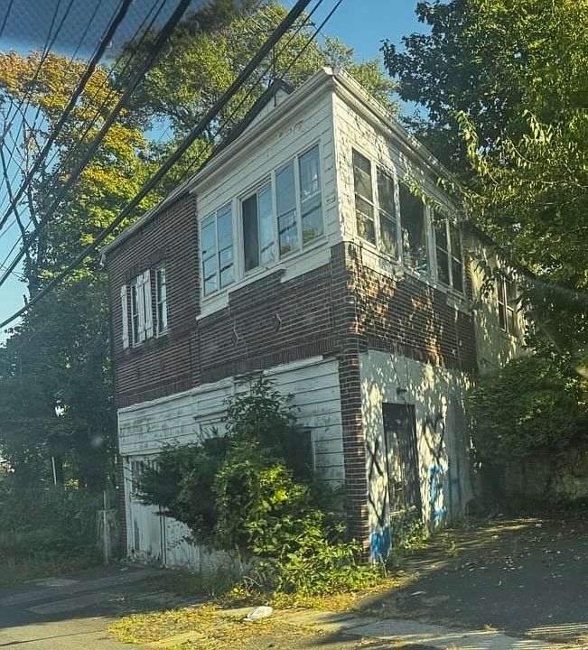 1st image of 381 5th Avenue