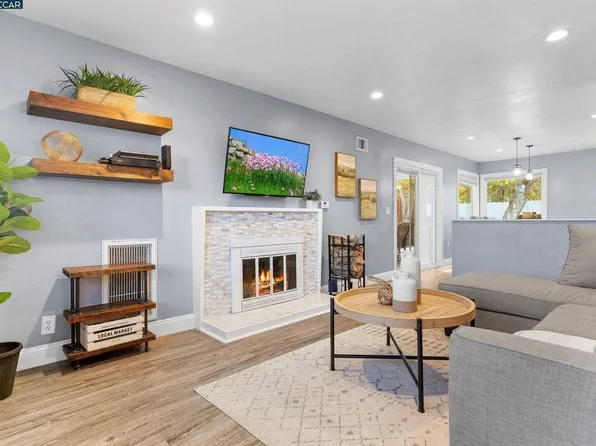 4130 Cobblestone Dr, Concord, CA 94521