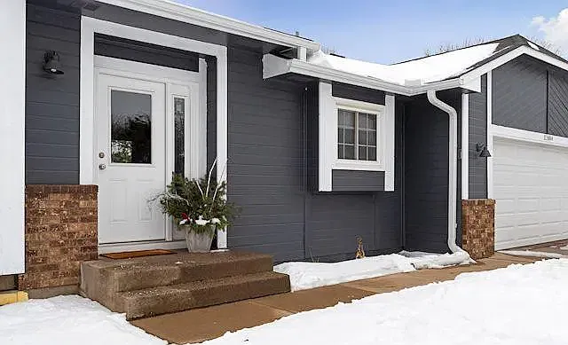 4 bed, 2270 sqft, $3,650 — Photo 2