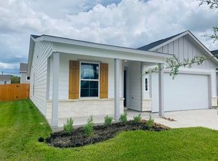 107 Bering Dr, Huntsville, TX 77320