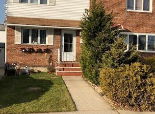 3303 Victory Blvd, Staten Island, NY 10314