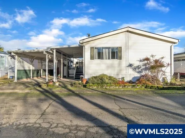 4882 Lancaster Dr NE Unit 122, Salem, OR 97305