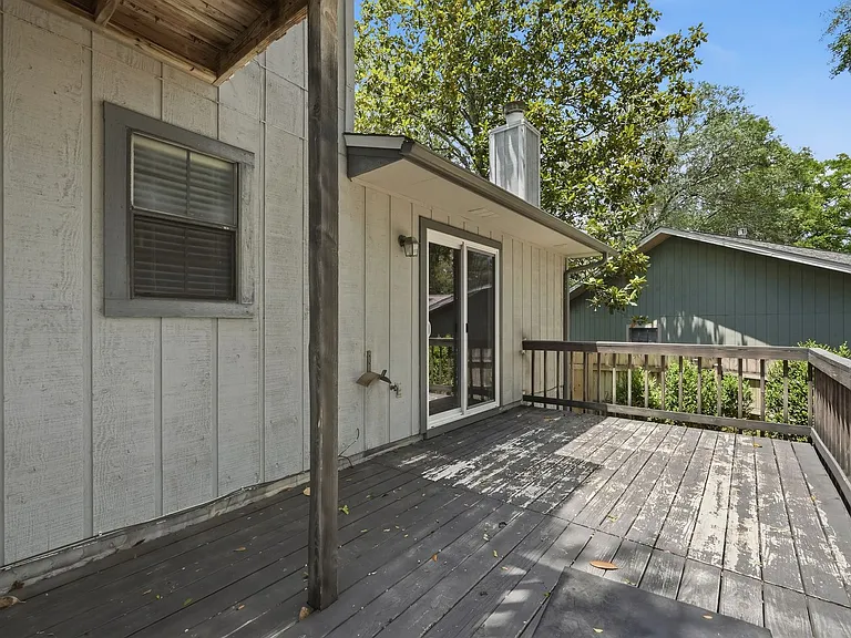 519 Matthew St — Photo 46