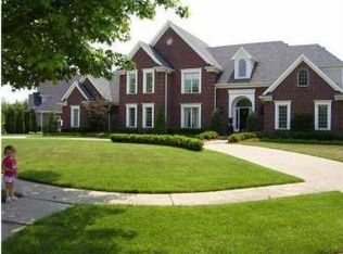 9200 Springbrooke Cir, Louisville, KY 40241