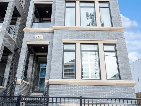 2439 N Clybourn Ave #1, Chicago, IL 60614