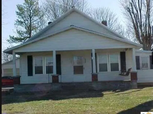 301 W Hiseville Main St, Cave City, KY 42127