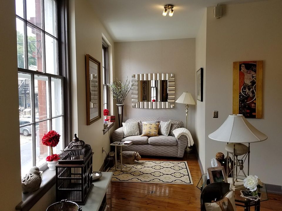 Nook in Living Room overlooking Middlebrook Ave