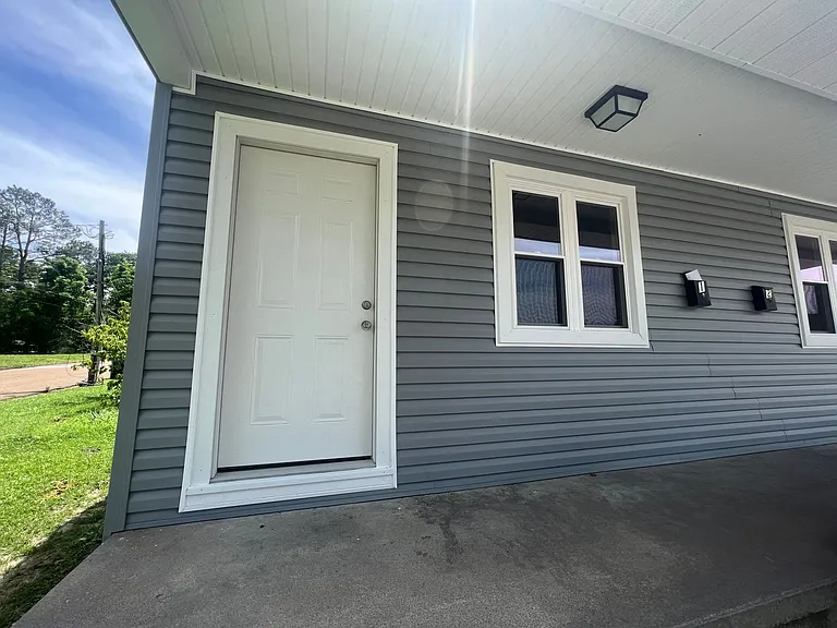 102 Saint Charles St — Photo 3