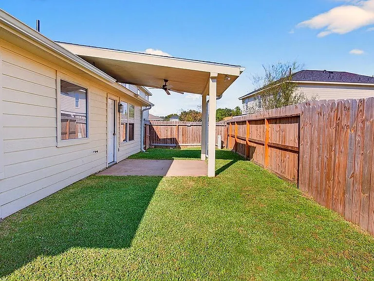 6706 Portlick Dr — Photo 13