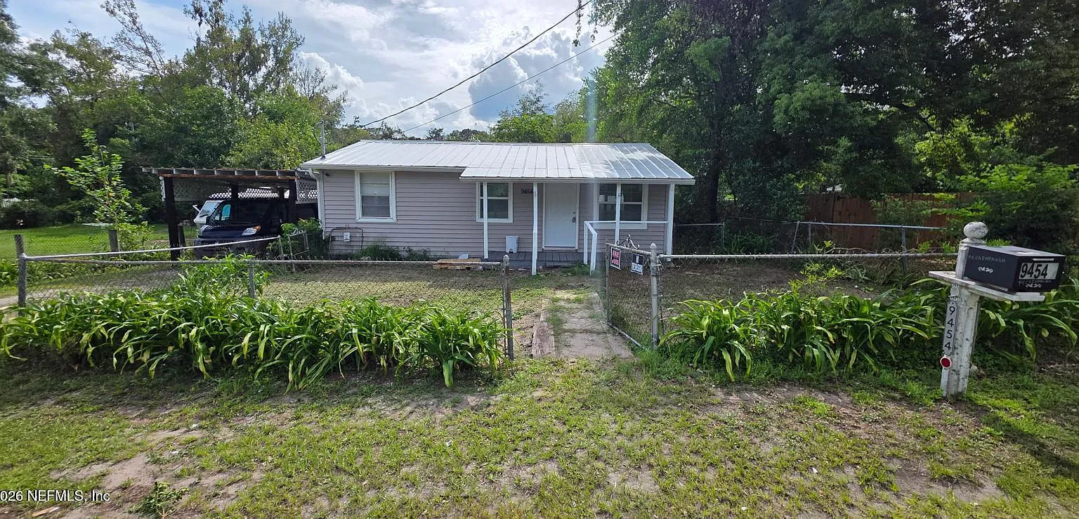 2 bed, 1.5 bath, 872 sqft, $1,400 — Photo 1
