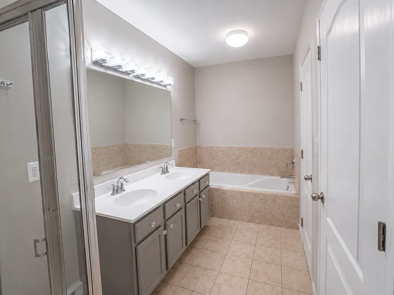 11138 Wortham Crest Cir — Photo 23