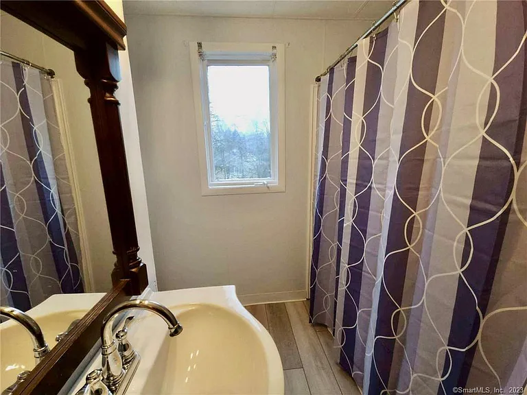 303 Newtown Ave — Photo 18