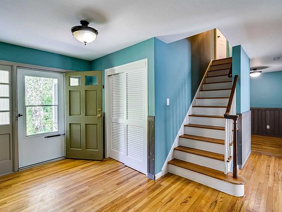 3rd image of 41 Dogwood Hollow Ln