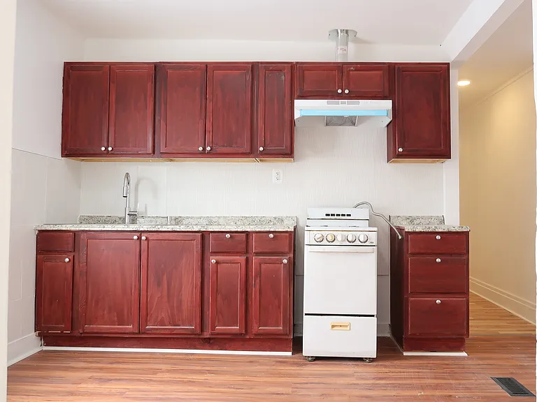 508 9th St #3 — Photo 5