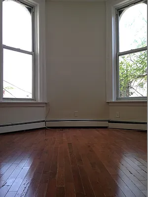 Rented by Abba Realty Associates INC | media 8