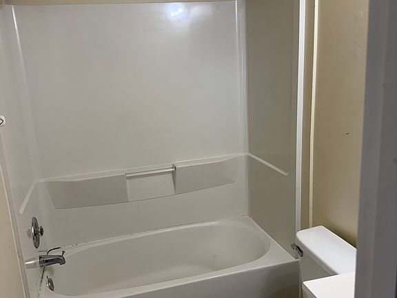 2nd image of 2136 W Pike St APT 4