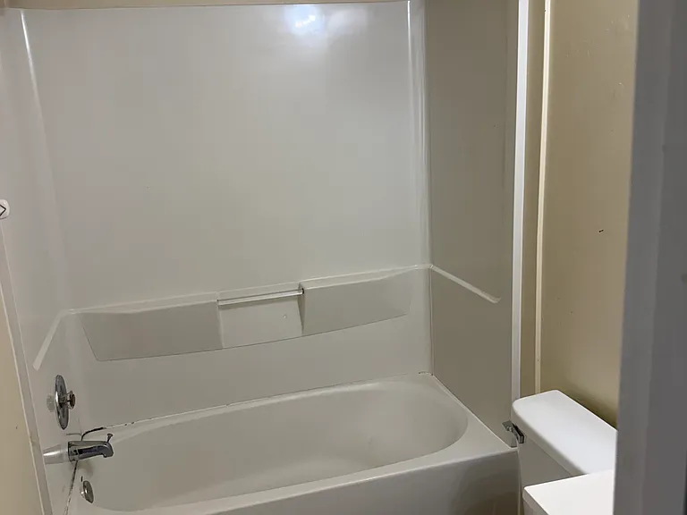 2136 W Pike St #4 — Photo 2