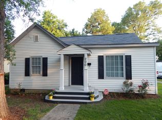 864 Ivawood Rd, Birmingham, AL 35210