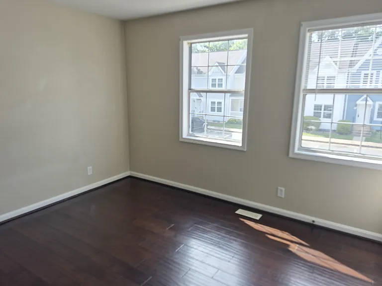309 Surry Ln — Photo 12