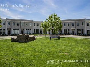 126 Philips Sq #1, Chapel Hill, NC 27516