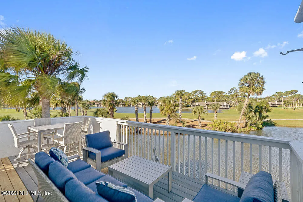 2 bed, 2.0 bath, 1415 sqft, $3,950 — Photo 1