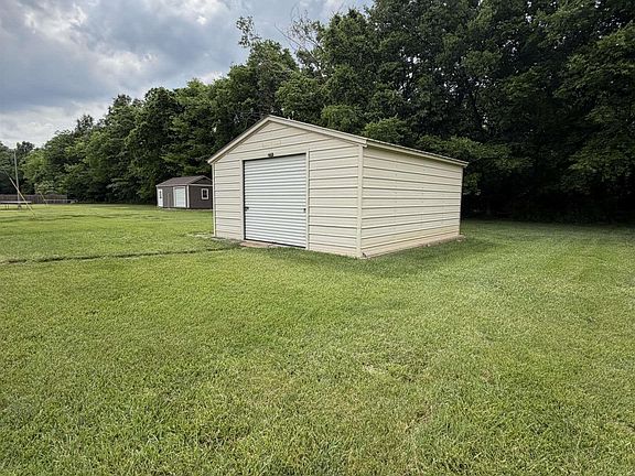 4th image of 471 Golden Meadow Ln