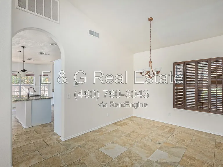 8495 S Maple Ave — Photo 11